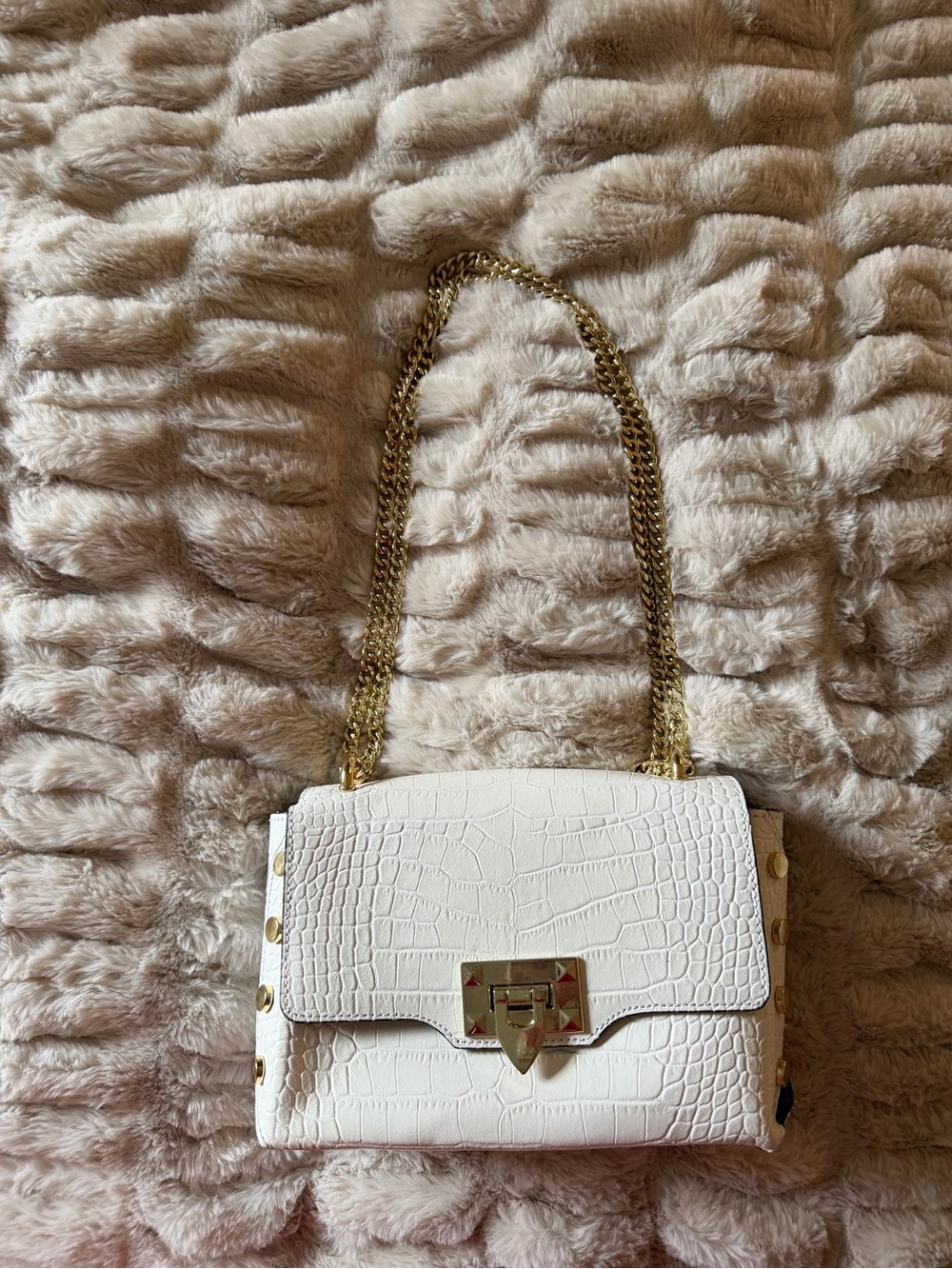 White Croc-Embossed Chain Shoulder Bag
